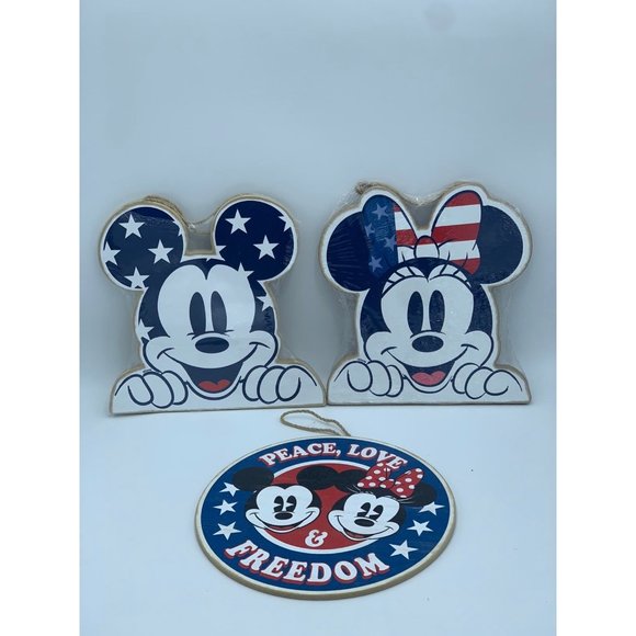 Disney Minnie Mouse Patriotic Hanging Wooden Sign - Picture 6 of 7